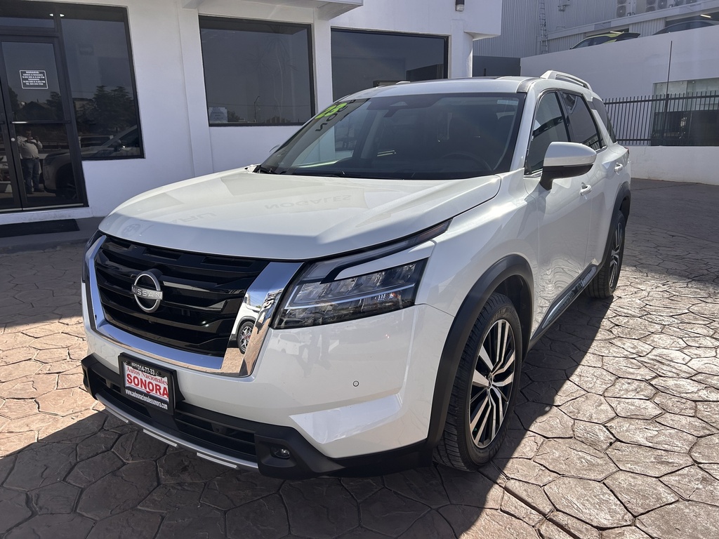 NISSAN PATHFINDER EXCLUSIVE 2023