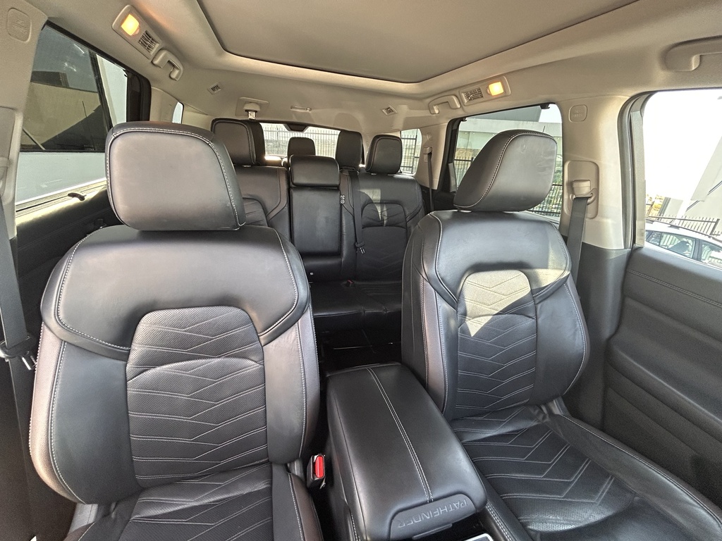 NISSAN PATHFINDER EXCLUSIVE 2023