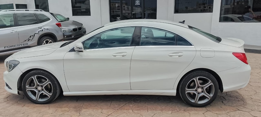 MERCEDES BENZ CLA 200 CGI Sport 2016