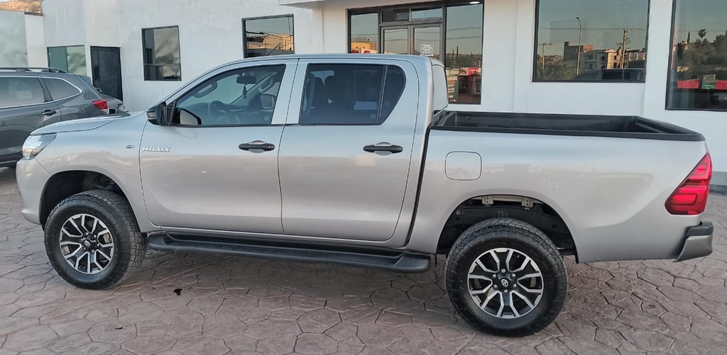 TOYOTA HILUX DOBLE CABINA 2019