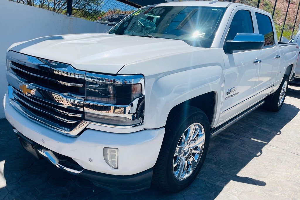 VoBo CHEVROLET CHEYENNE HIGH COUNTRY 2017